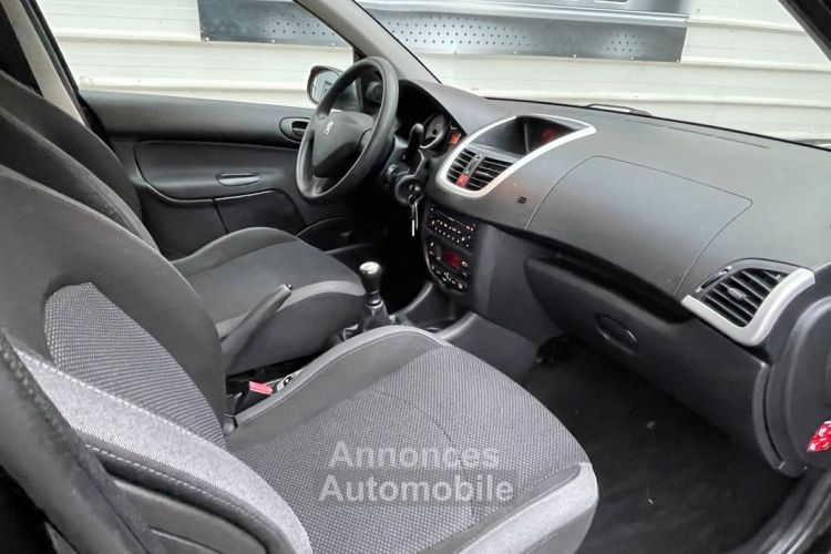 Peugeot 206 206+ 1.4 hdi sportium 70 ch - <small></small> 5.790 € <small>TTC</small> - #2