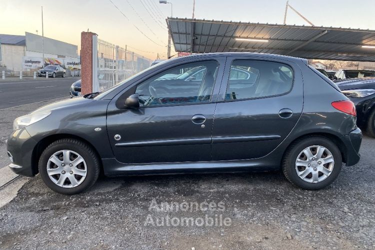 Peugeot 206 206+ 1.4e 75ch Génération - <small></small> 5.990 € <small>TTC</small> - #9