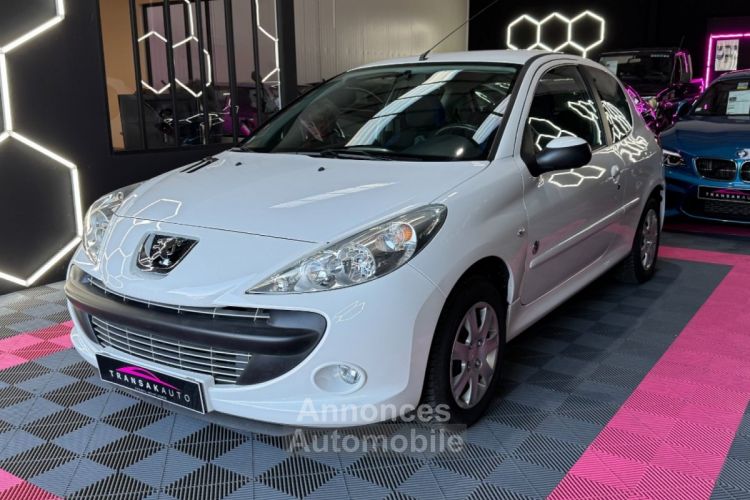 Peugeot 206 206+ Génération 60ch 1.1e Climatisation Rétroviseurs électriques - <small></small> 6.990 € <small>TTC</small> - #2