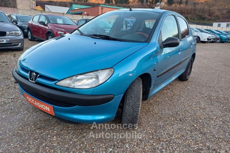 Peugeot 206 206, 1,4 i, 75 CH - <small></small> 2.500 € <small>TTC</small> - #1