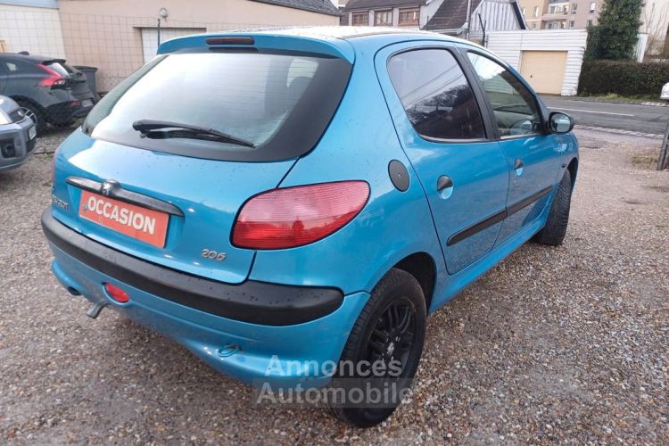 Peugeot 206 206, 1,4 i, 75 CH - <small></small> 2.500 € <small>TTC</small> - #4