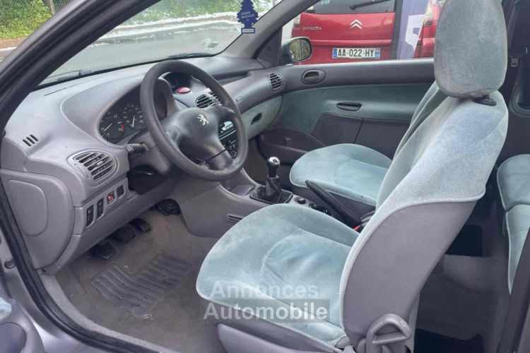 Peugeot 206 3/5 portes (1.4 i 75CV - <small></small> 2.990 € <small>TTC</small> - #4