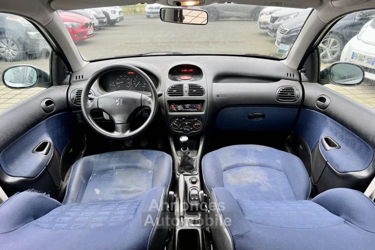 Peugeot 206 3/5 portes (2A/C) 1.4 i (75Ch) - <small></small> 2.490 € <small>TTC</small> - #6