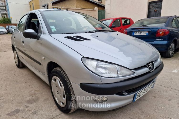 Peugeot 206 boite automatique 1.4 essence 75ch - <small></small> 4.950 € <small>TTC</small> - #2