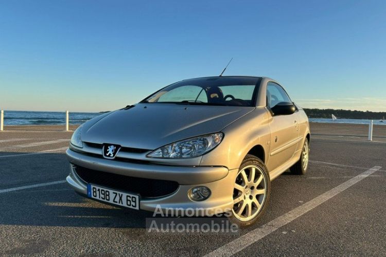 Peugeot 206 CC 1.6 16V ROLAND GARROS BAA - <small></small> 7.900 € <small>TTC</small> - #1