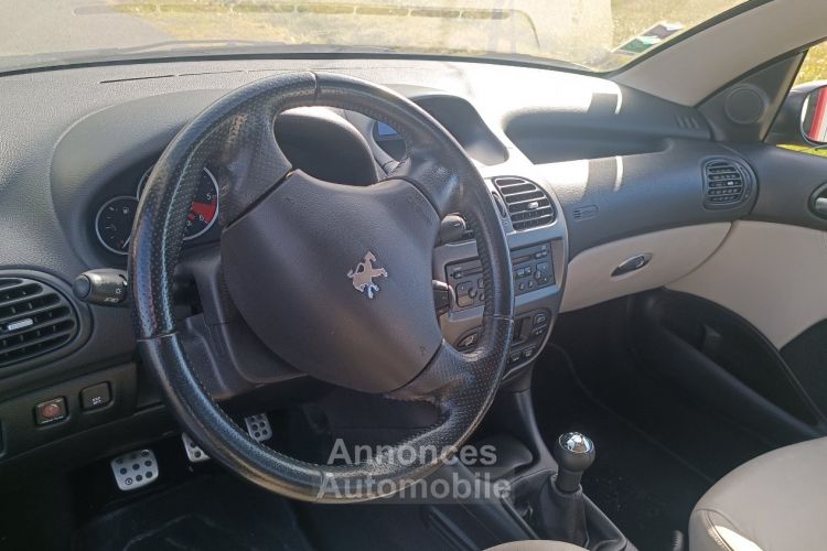 Peugeot 206 CC 1.6 hdi 110 XT PACK - <small></small> 5.900 € <small>TTC</small> - #10