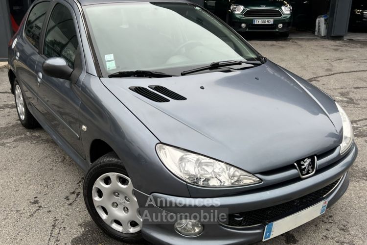 Peugeot 206 PHASE 2 1.4 HDI 70 Cv 5 PORTES CLIMATISATION REGULATEUR LIMITEUR BLUETOOTH Garantie 1 an - <small></small> 4.970 € <small>TTC</small> - #2