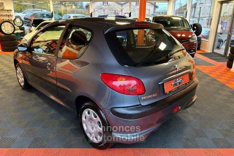 Peugeot 206 Phase II PACK FILOU PLAISIR 1.4I 75 cv Garantie 12 mois - <small></small> 4.990 € <small>TTC</small> - #2