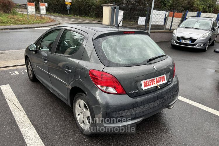 Peugeot 207  1.4 VTi 16v Premium 5p - <small></small> 5.490 € <small>TTC</small> - #4