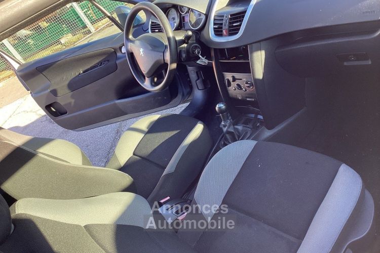 Peugeot 207 1.4  Urban - <small></small> 4.250 € <small>TTC</small> - #7