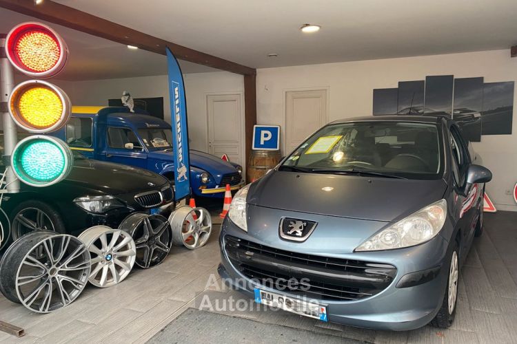 Peugeot 207 1.4 16v 75 trendy 3 portes - <small></small> 3.990 € <small>TTC</small> - #1