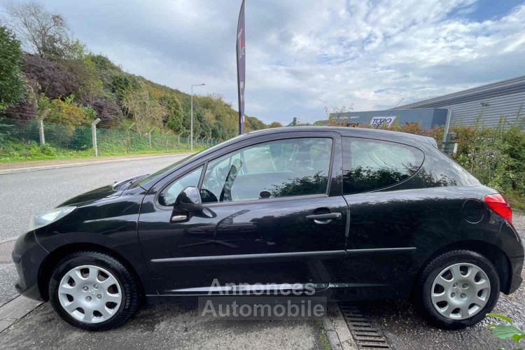 Peugeot 207 1.4 16V (88Ch) - <small></small> 3.990 € <small>TTC</small> - #9