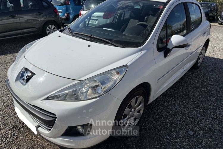 Peugeot 207 1.4 16v Premium 2-Tronic 5p - <small></small> 7.490 € <small>TTC</small> - #1