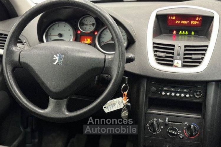 Peugeot 207 1.4 16V TRENDY 3P - <small></small> 6.490 € <small>TTC</small> - #8