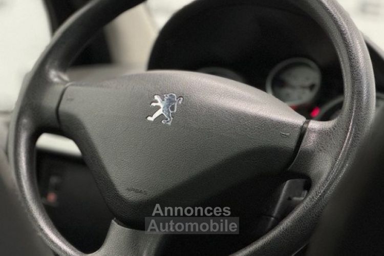 Peugeot 207 1.4 16V TRENDY 3P - <small></small> 6.490 € <small>TTC</small> - #9