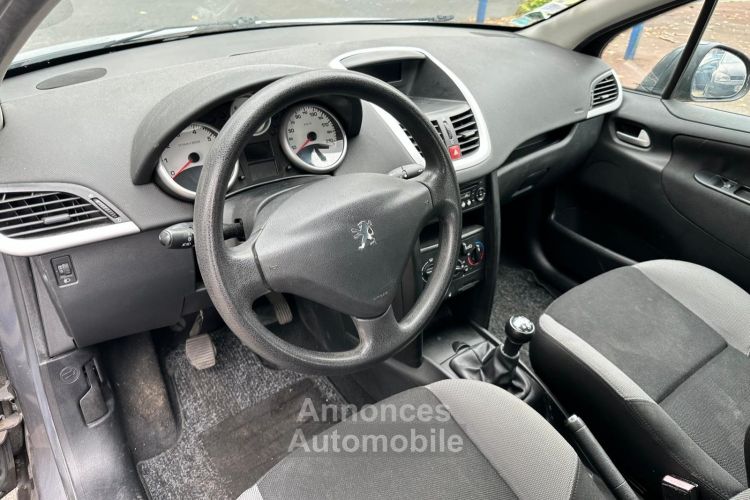 Peugeot 207 1.4 75 URBAN 5P - <small></small> 4.495 € <small>TTC</small> - #10