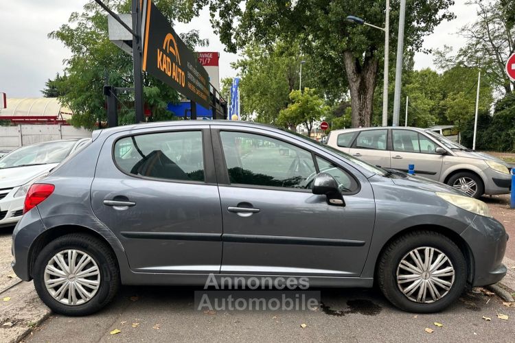 Peugeot 207 1.4 75 URBAN 5P - <small></small> 4.495 € <small>TTC</small> - #17