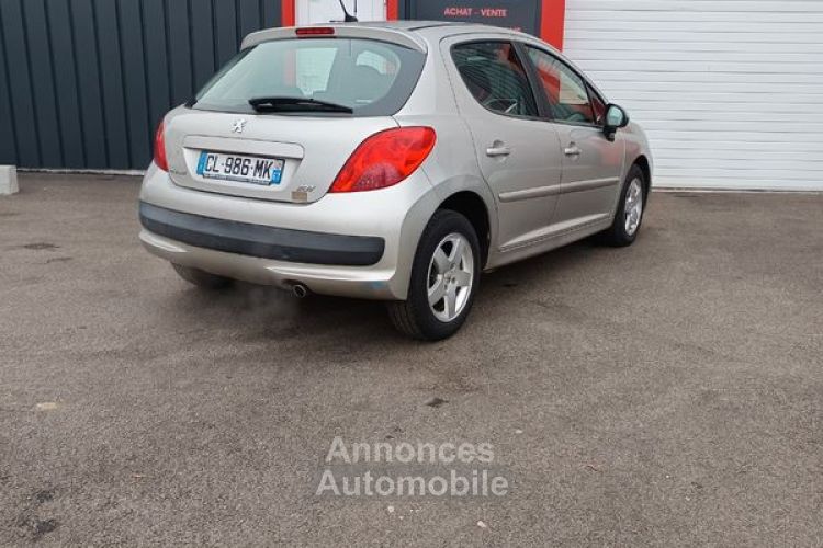 Peugeot 207 1.4 95 ch Finition PRENIUM CRIT AIR 2 5 PORTES - <small></small> 4.290 € <small>TTC</small> - #3