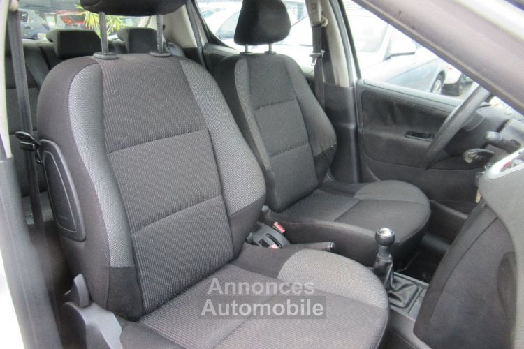 Peugeot 207 1.4 HDi 70ch Climatisation - <small></small> 4.490 € <small>TTC</small> - #8