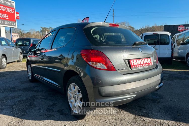 Peugeot 207 1.4 hDI 70Ch Urban 5P - <small></small> 7.490 € <small>TTC</small> - #5