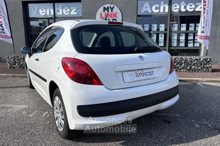 Peugeot 207 1.4 HDi Commerciale Pack avec TVA Embrayage Distribution OK - <small></small> 3.600 € <small></small> - #2