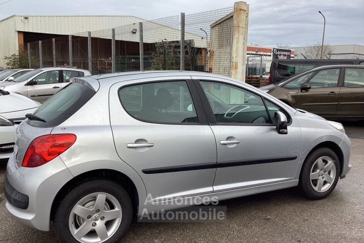 Peugeot 207 1.4 Urban Move - <small></small> 5.750 € <small>TTC</small> - #8