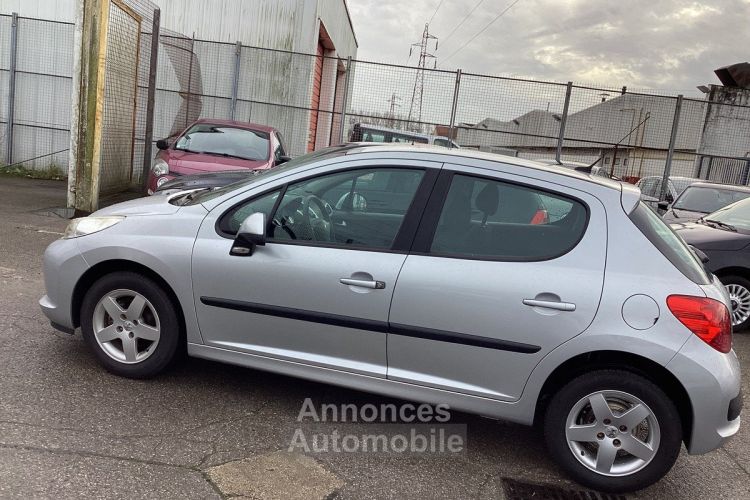 Peugeot 207 1.4 Urban Move - <small></small> 5.750 € <small>TTC</small> - #9