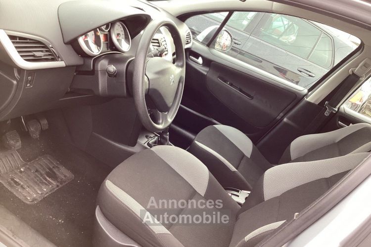 Peugeot 207 1.4 Urban Move - <small></small> 5.750 € <small>TTC</small> - #12