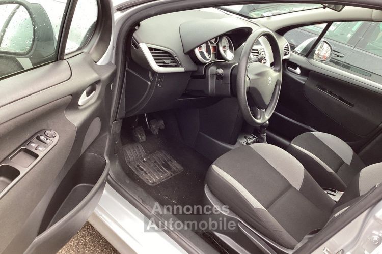 Peugeot 207 1.4 Urban Move - <small></small> 5.750 € <small>TTC</small> - #13