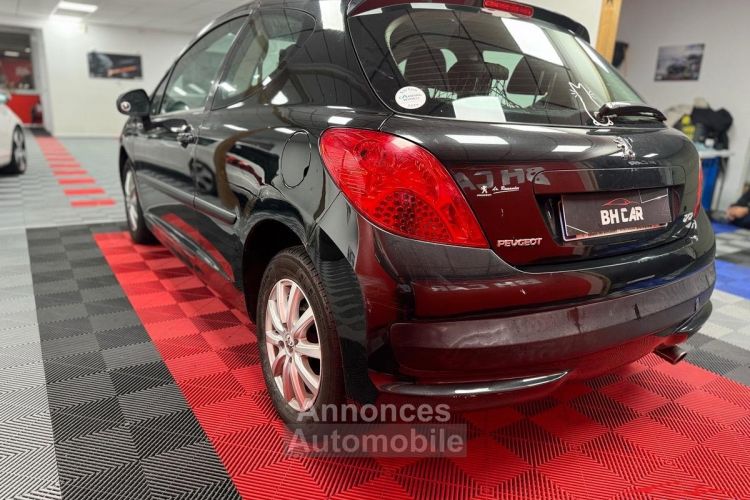 Peugeot 207 1.4 VTi 16V 95ch Premium Pack - <small></small> 3.990 € <small>TTC</small> - #4