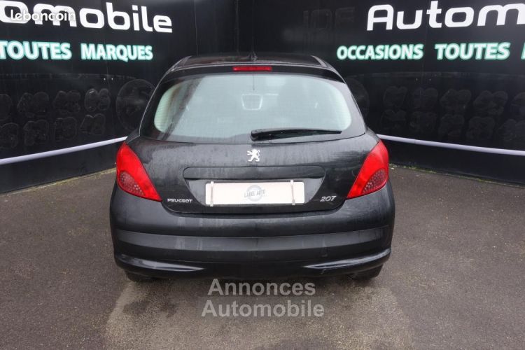 Peugeot 207 1.4 VTi 16V 95ch Trendy - <small></small> 3.990 € <small>TTC</small> - #20