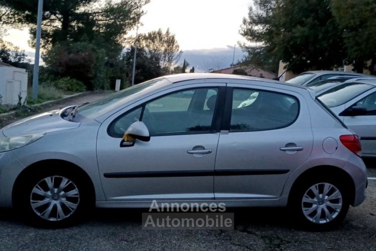 Peugeot 207 1.4 VTI 16V PREMIUM 5P - <small></small> 5.490 € <small>TTC</small> - #2