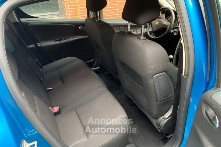 Peugeot 207 1.4 VTI 16V STYLE 5P 2490e PERTE DE PUISSANCE - VENTE EN L'ETAT - <small></small> 2.490 € <small>TTC</small> - #8