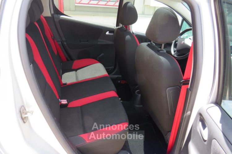 Peugeot 207 1.4 VTI 95 SERIE 64 5P - <small></small> 4.990 € <small>TTC</small> - #10