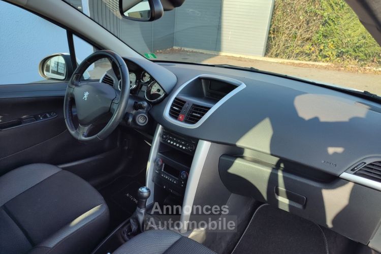 Peugeot 207 1.4 VTI 95 Urban Move - <small></small> 5.990 € <small>TTC</small> - #19