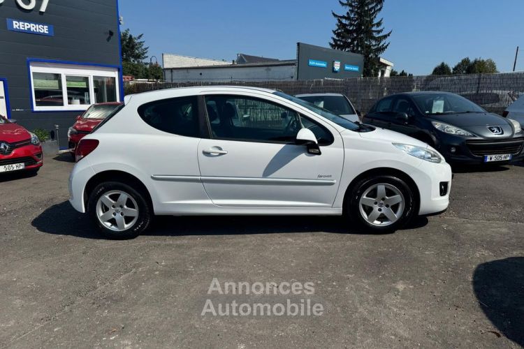 Peugeot 207 1.4 VTI Forever - <small></small> 5.750 € <small>TTC</small> - #2