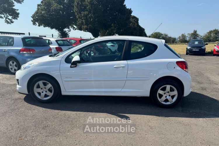 Peugeot 207 1.4 VTI Forever - <small></small> 5.750 € <small>TTC</small> - #4