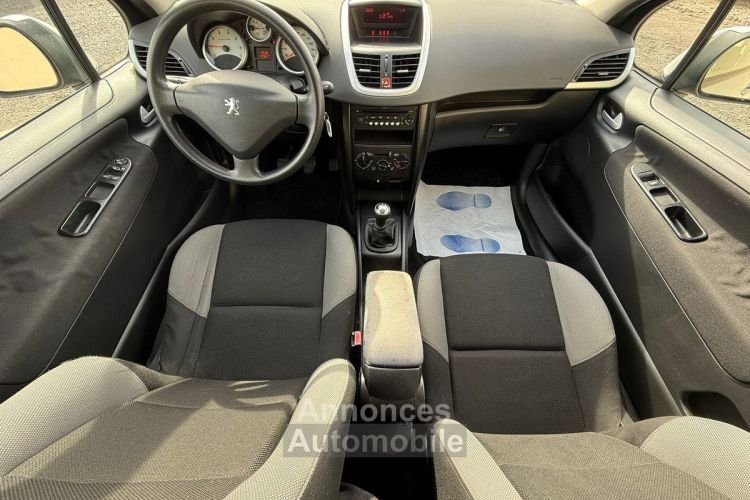 Peugeot 207 1.4e 75ch Style (5 CV) 2007 + CLIM + 120 000KM + GARANTIE - <small></small> 5.990 € <small>TTC</small> - #3