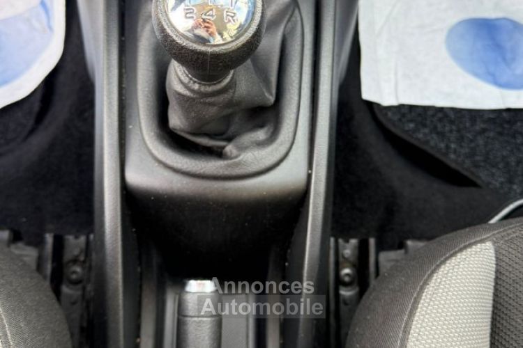 Peugeot 207 1.4e 75ch Style (5 CV) 2007 + CLIM + 120 000KM + GARANTIE - <small></small> 5.990 € <small>TTC</small> - #18