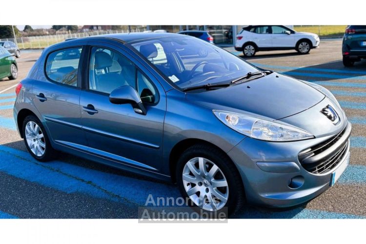 Peugeot 207 1.4i Exécutive - <small></small> 4.990 € <small>TTC</small> - #8