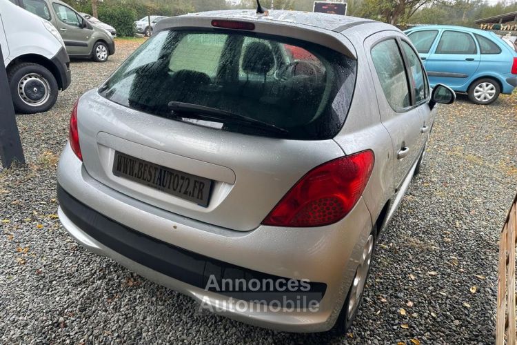 Peugeot 207 1.4i 75CH Premium - <small></small> 4.990 € <small>TTC</small> - #2