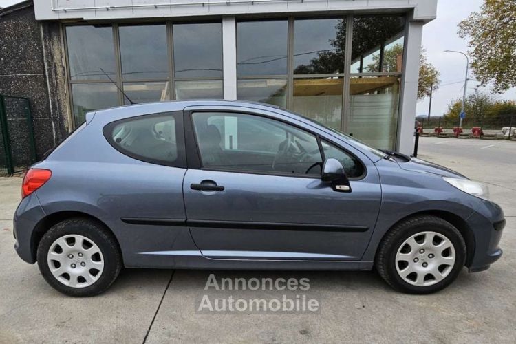 Peugeot 207 1.4i Garantie 12 mois - <small></small> 2.950 € <small>TTC</small> - #4