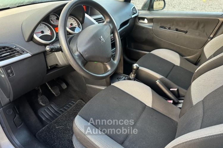 Peugeot 207 1.4L ESSENCE - <small></small> 4.490 € <small>TTC</small> - #8