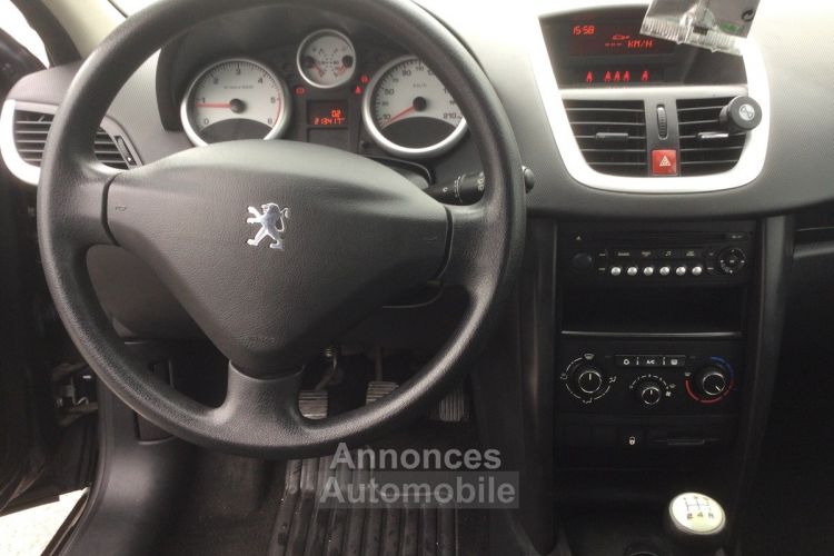 Peugeot 207 1.6  DIESEL TANDENCE petit prix - <small></small> 3.950 € <small>TTC</small> - #18