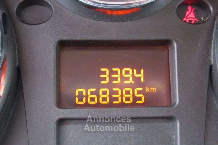 Peugeot 207 1.6 16V 120CH SPORT BAA 5P - <small></small> 7.990 € <small>TTC</small> - #14