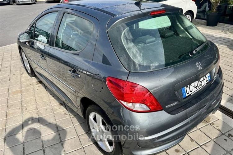 Peugeot 207 1.6 HDi 92CH PACK EXCLUSIVE - <small></small> 7.990 € <small>TTC</small> - #4