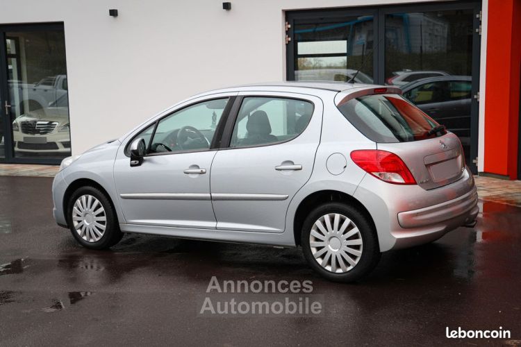 Peugeot 207 1.6 thp 160ch Boîte manuelle 6 vitesses - <small></small> 3.490 € <small>TTC</small> - #2