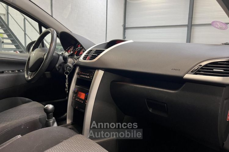 Peugeot 207 1.6 VTi 120CH Allure - GARANTIE 6 MOIS - <small></small> 7.490 € <small>TTC</small> - #17