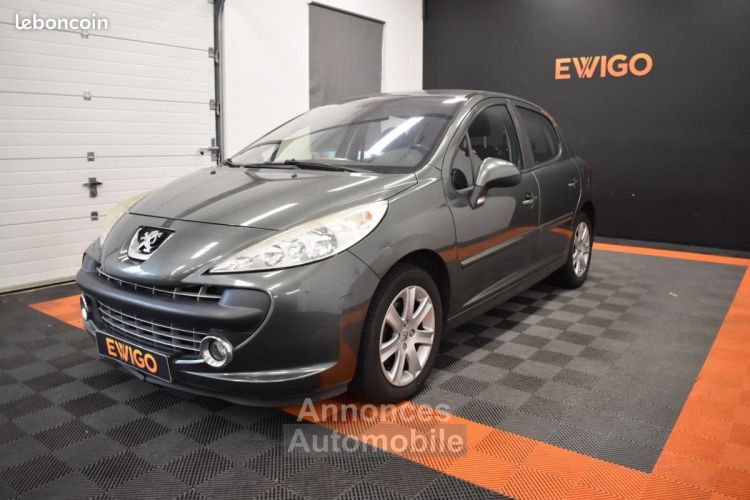 Peugeot 207 1.6 VTI 120ch PREMIUM SUIVI GARANTIE 6 A 36 MOIS - <small></small> 4.790 € <small>TTC</small> - #3