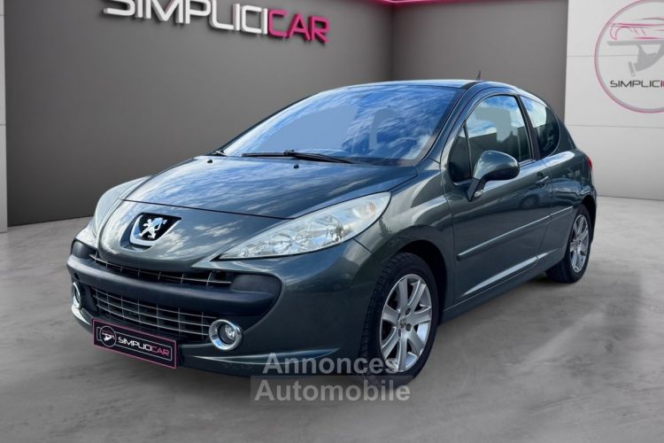 Peugeot 207 1.6 VTi 16V 120ch Premium Pack Automatique / Panoramique - <small></small> 5.990 € <small>TTC</small> - #2